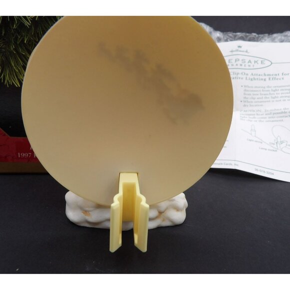 Happy Christmas To All Hallmark Light Up Ornament ©1997 #QXC5132 Thailand - Picture 3 of 5